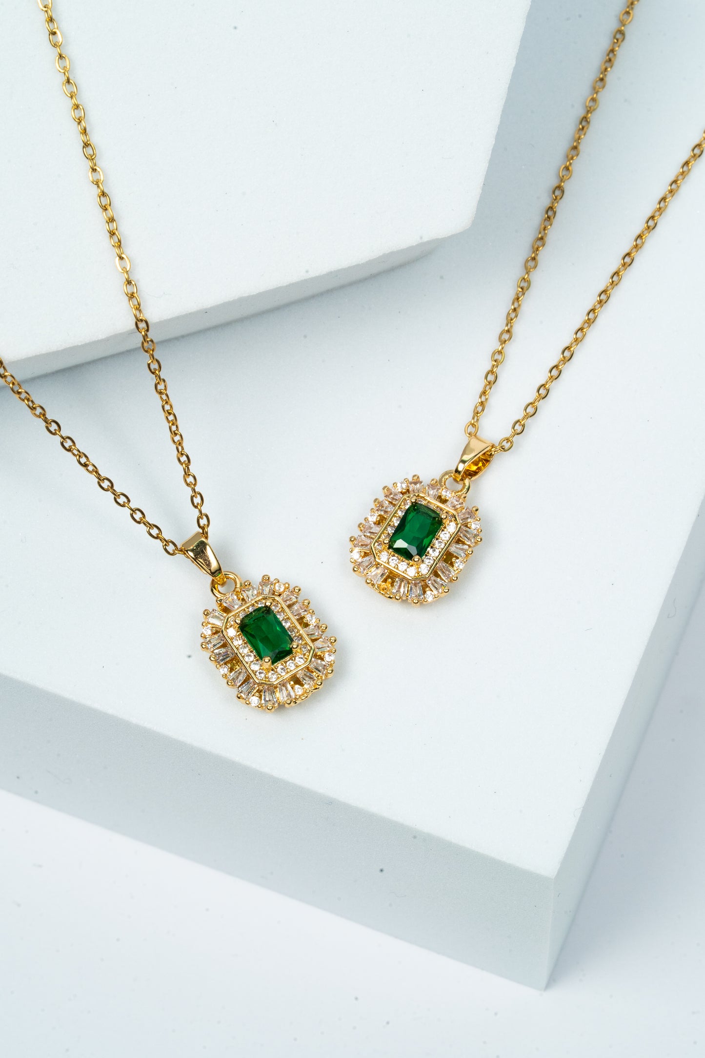 Emerald Dusk Halo Necklace