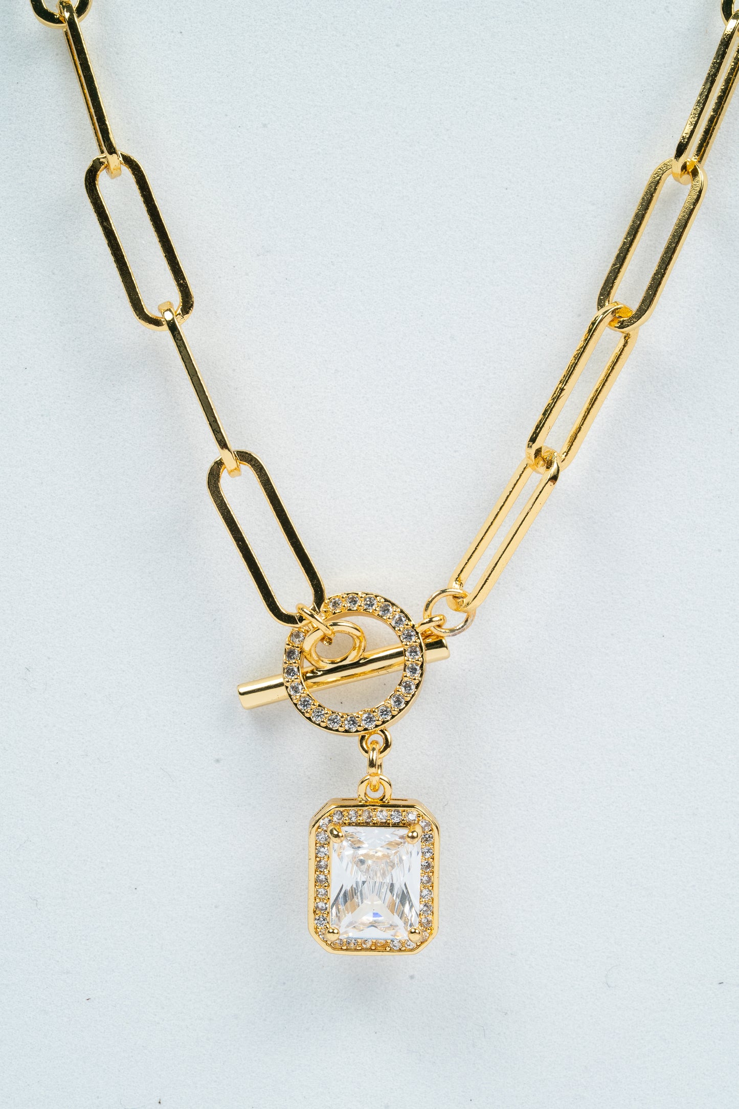 Luxe Clarity Pendant Necklace