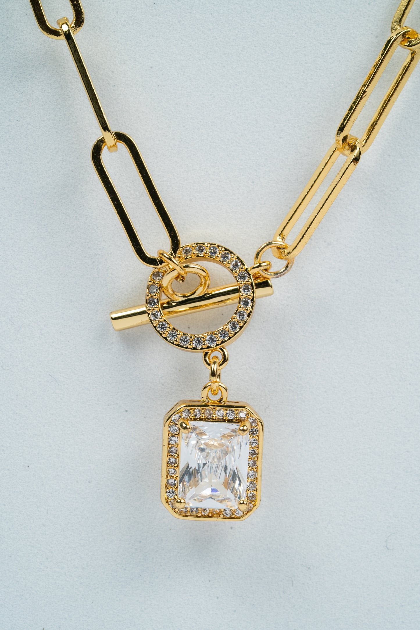 Luxe Clarity Pendant Necklace
