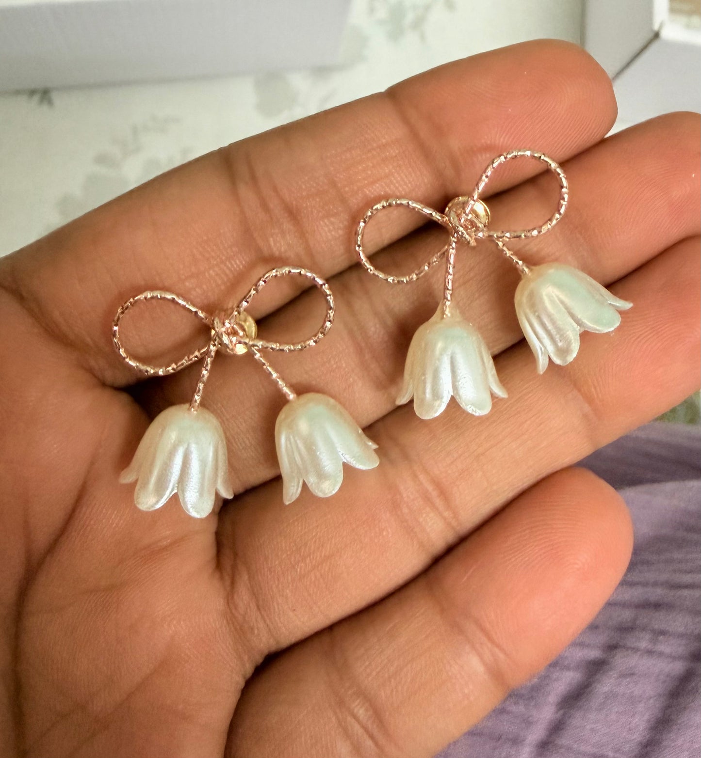Lily Bows Earrings
