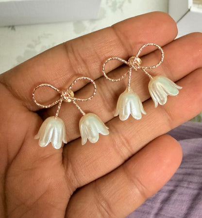 Lily Bows Earrings