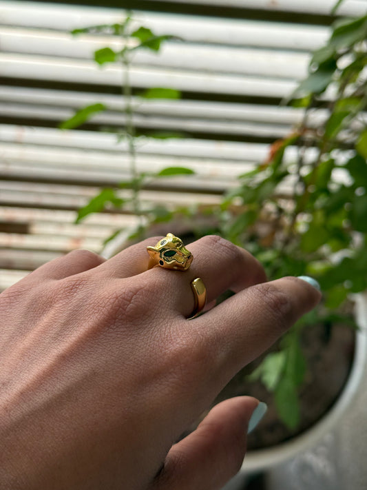 Gold Panther Head Ring