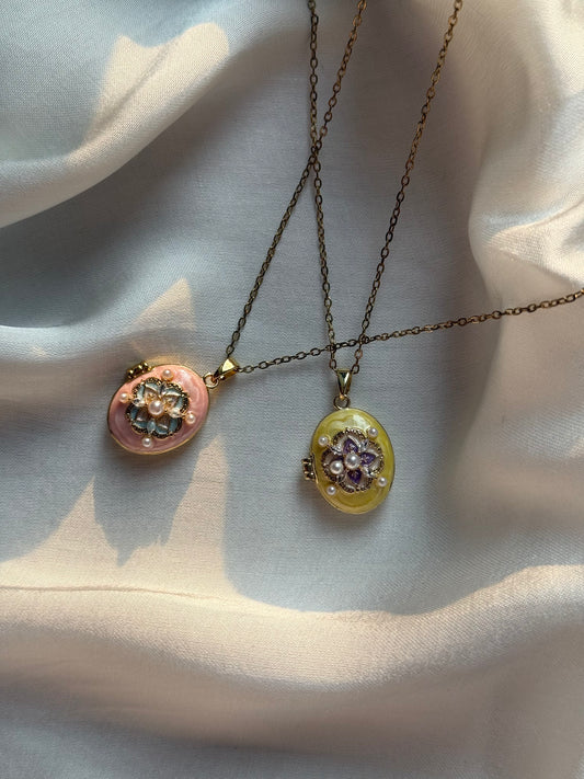 Golden Lemon Oval Photo Locket