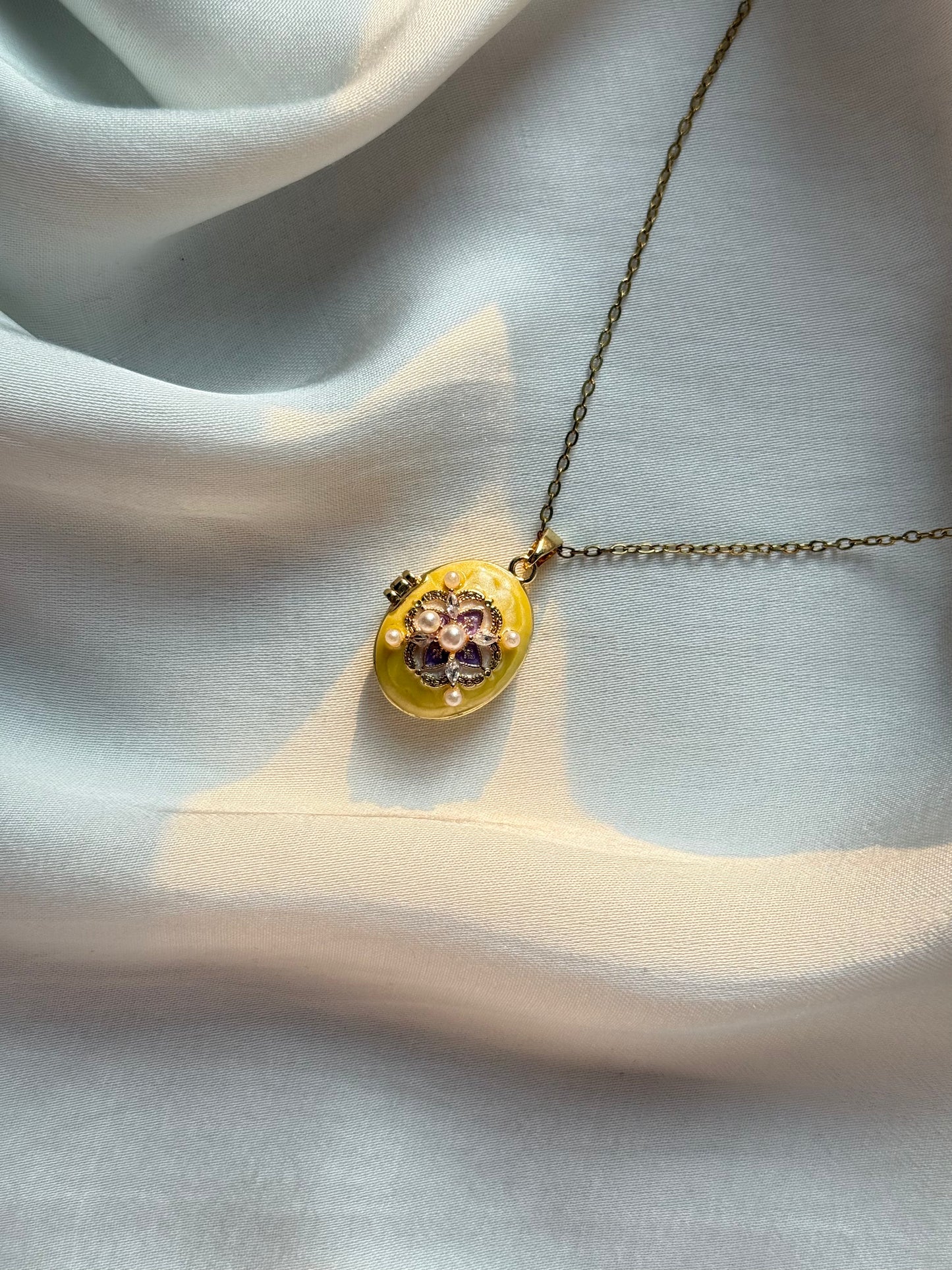 Golden Lemon Oval Photo Locket