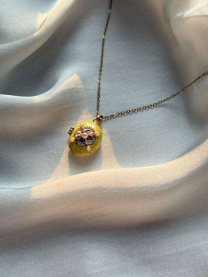 Golden Lemon Oval Photo Locket