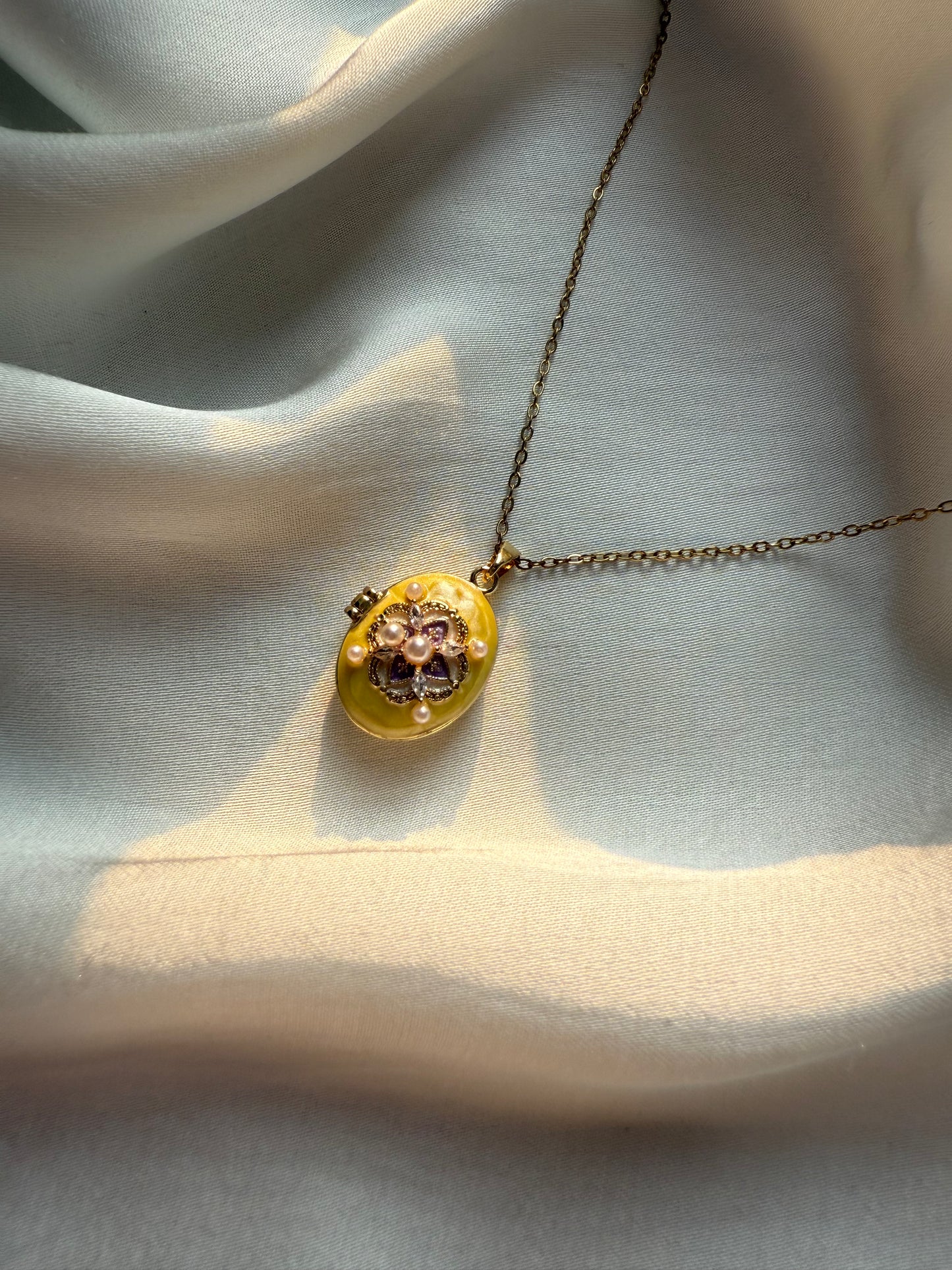 Golden Lemon Oval Photo Locket