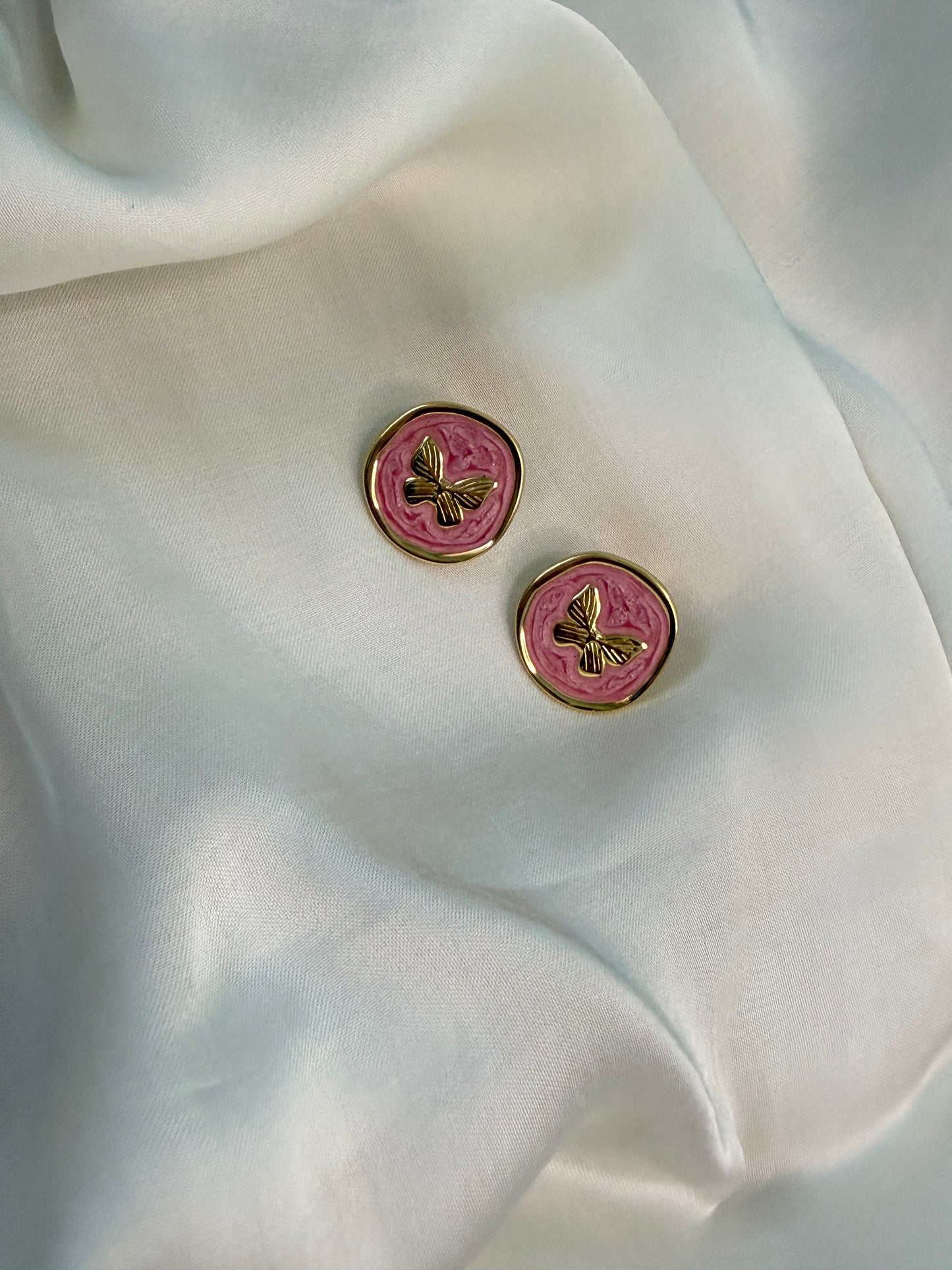 Vintage Rose Meadow Studs