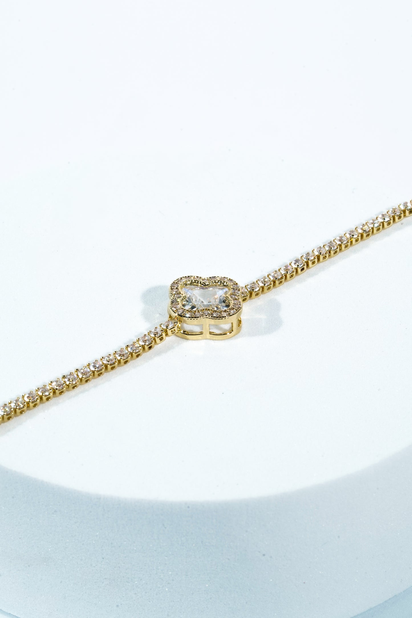 Daisy Bloom Crystal Bracelet