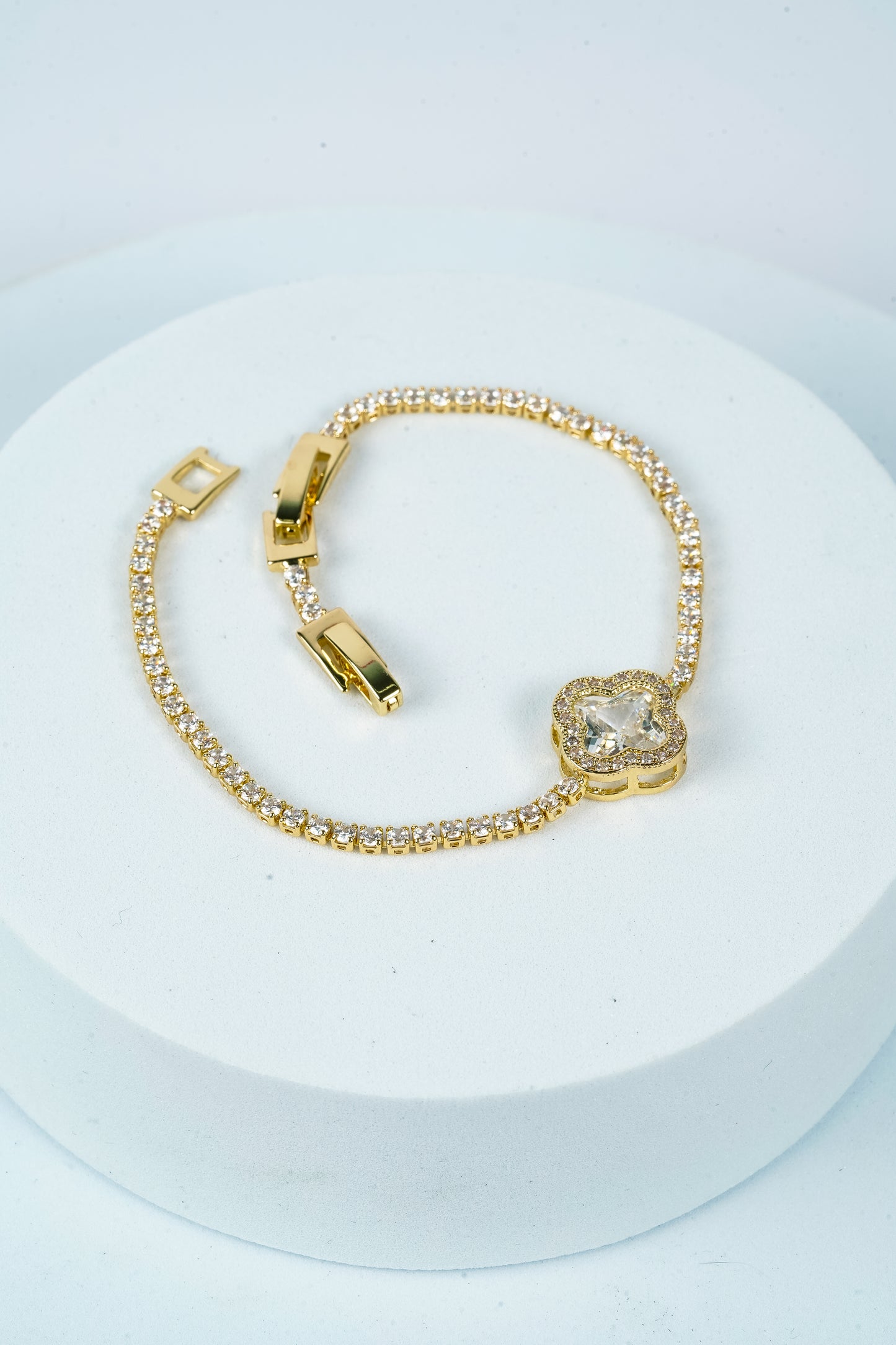 Daisy Bloom Crystal Bracelet