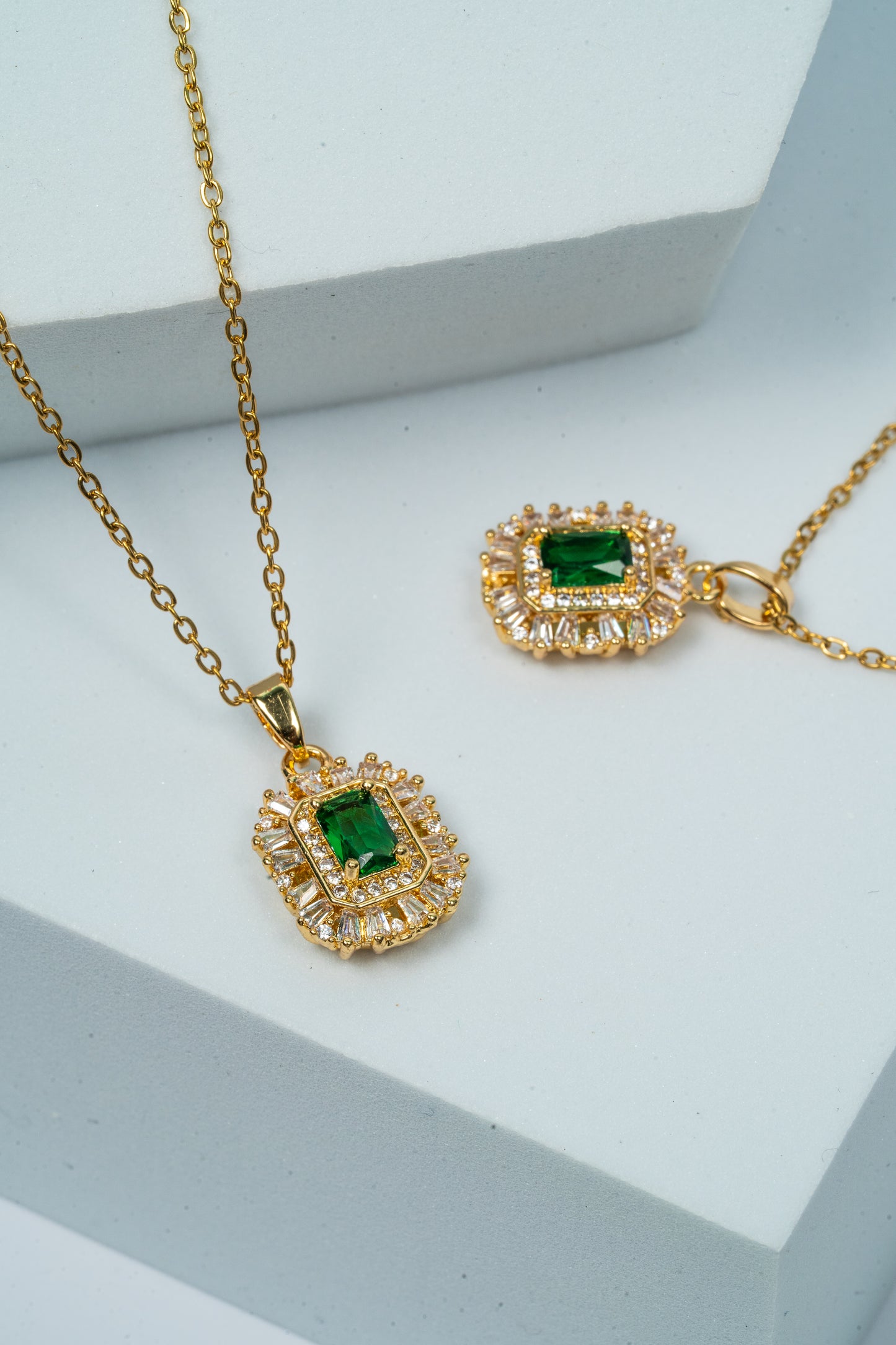 Emerald Dusk Halo Necklace