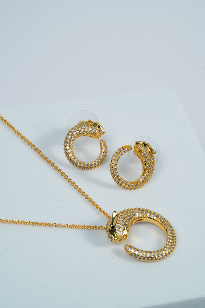 Panther Luxe Spark Chain Pendant Set