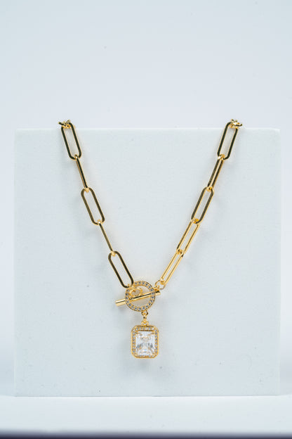 Luxe Clarity Pendant Necklace