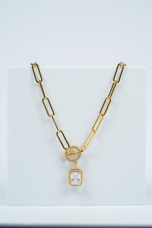 Luxe Clarity Pendant Necklace
