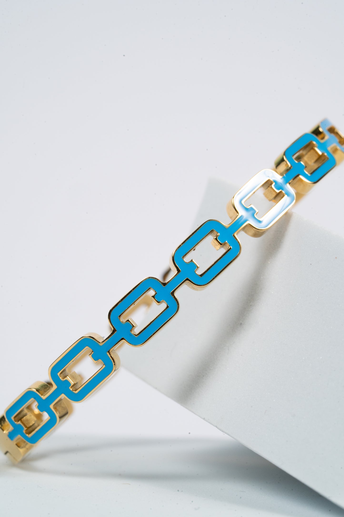 SkyLink Chic Bangle