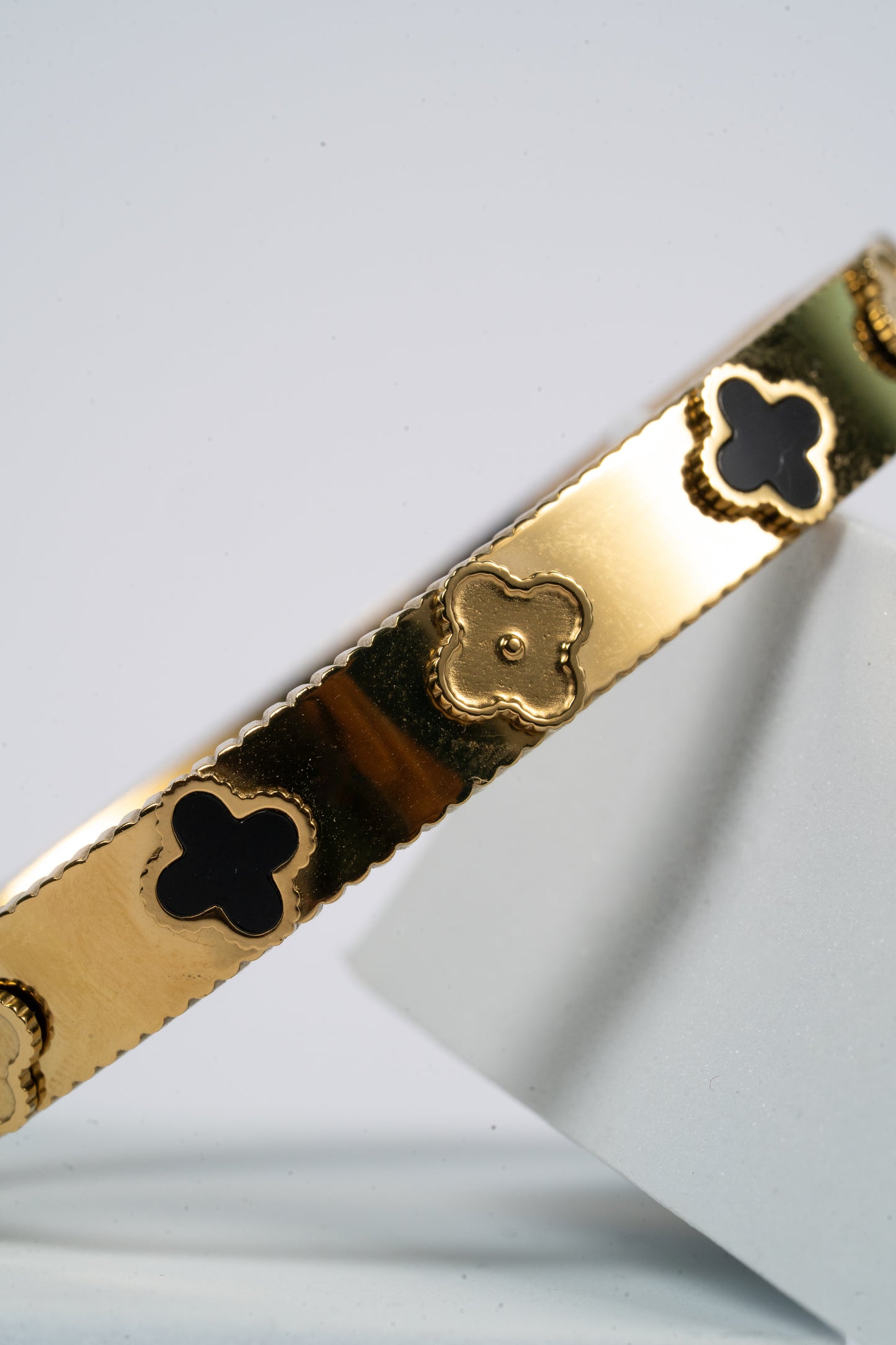 Aurora Clover Luxe Bangle